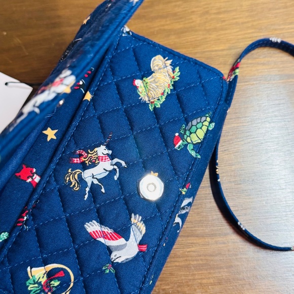 Vera Bradley all in one crossbody - Picture 7 of 9